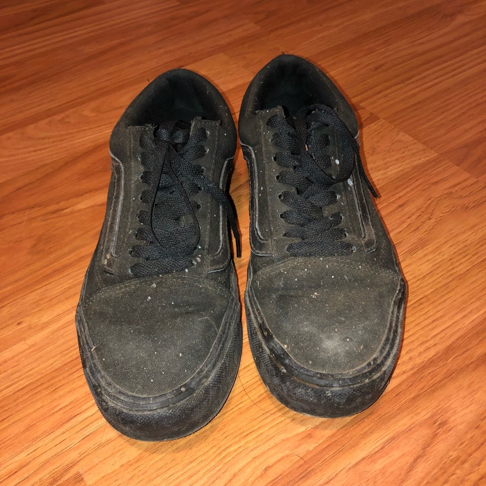 Will clean before shipping! Black vans